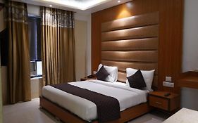 Hotel O Delhi, Near Karol Bagh Main Market And Metro Station