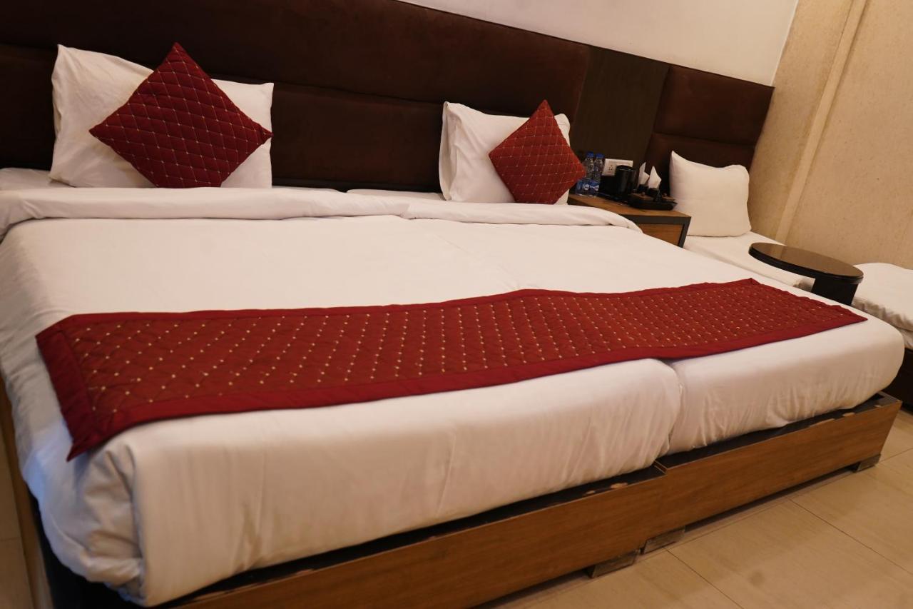 Hotel O Delhi, Near Karol Bagh Main Market And Metro Station New Delhi Exterior photo