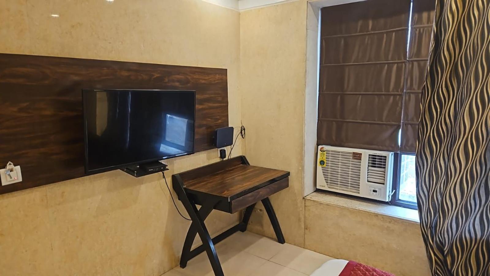 Hotel O Delhi, Near Karol Bagh Main Market And Metro Station New Delhi Exterior photo